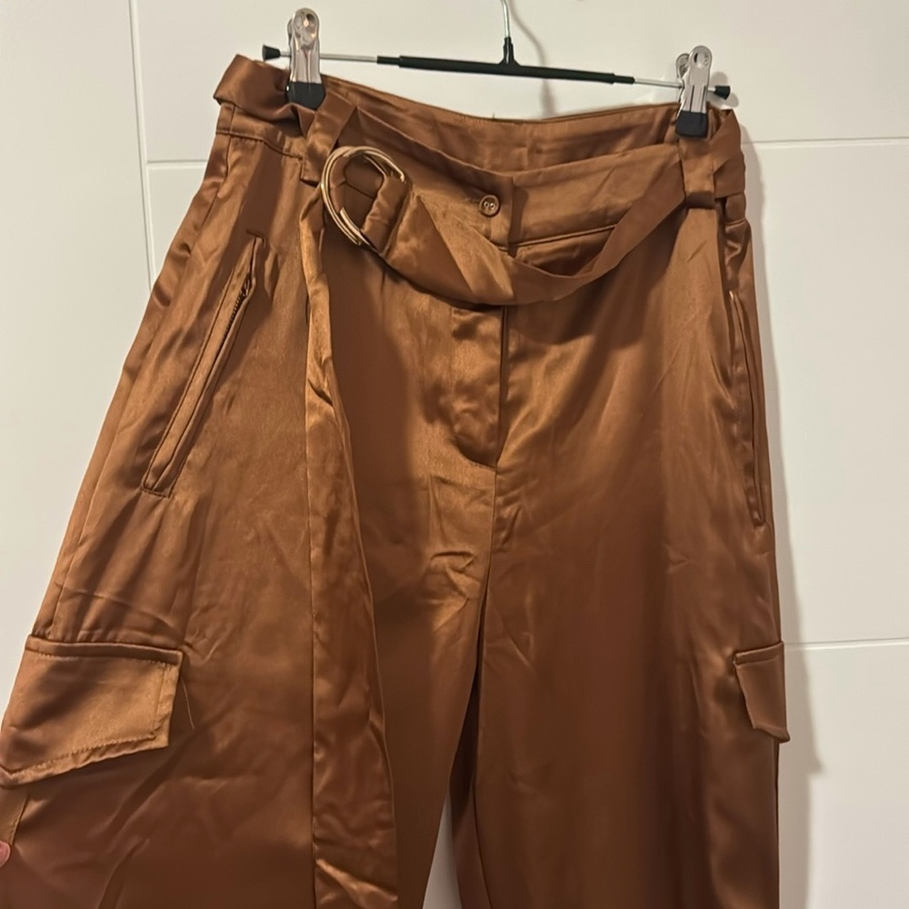 Rosevelvet Cargo Pants
